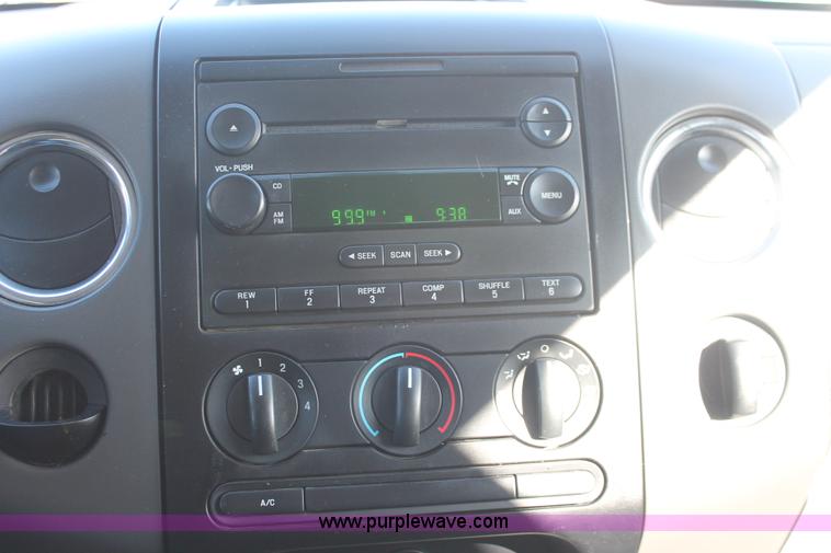image for item E3275 2006 Ford F150 XLT SuperCab pickup truck