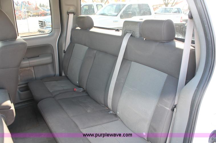 image for item E3275 2006 Ford F150 XLT SuperCab pickup truck