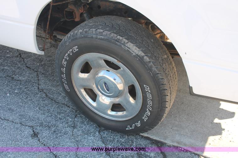 image for item E3275 2006 Ford F150 XLT SuperCab pickup truck