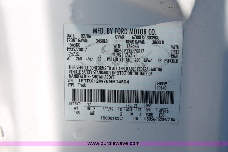 image for item E3275 2006 Ford F150 XLT SuperCab pickup truck