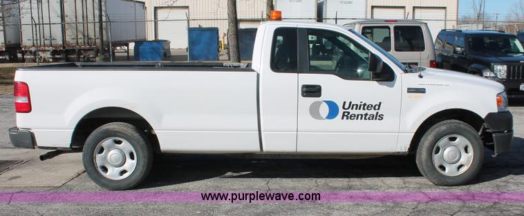 image for item E3276 2007 Ford F150 XL pickup truck