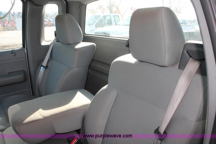 image for item E3276 2007 Ford F150 XL pickup truck