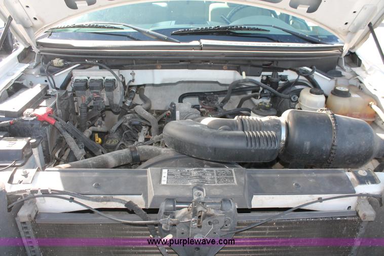 image for item E3276 2007 Ford F150 XL pickup truck