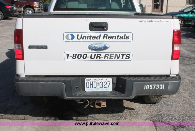 image for item E3276 2007 Ford F150 XL pickup truck