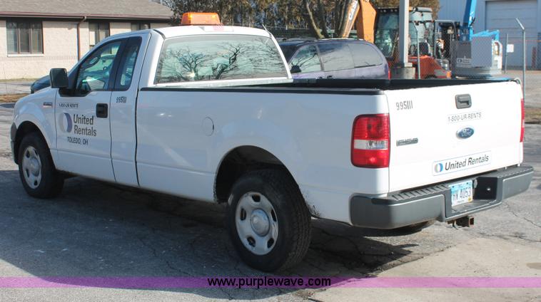 image for item E3277 2005 Ford F150 XL pickup truck