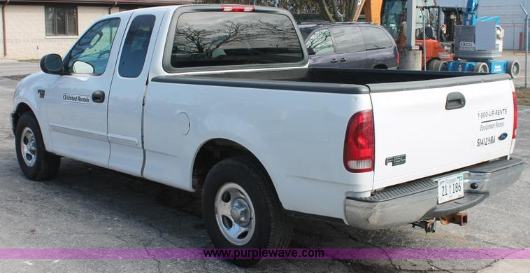 image for item E3279 2004 Ford F150 XLT SuperCab pickup truck