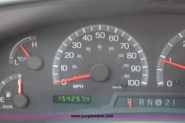 image for item E3279 2004 Ford F150 XLT SuperCab pickup truck