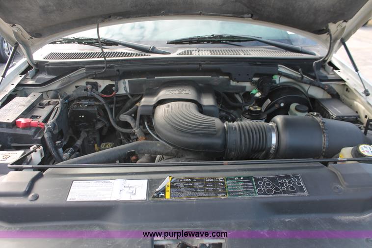 image for item E3279 2004 Ford F150 XLT SuperCab pickup truck