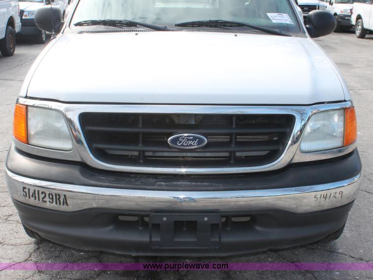 image for item E3279 2004 Ford F150 XLT SuperCab pickup truck