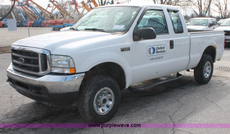 image for item E3280 2004 Ford F250 XL SuperCab pickup truck