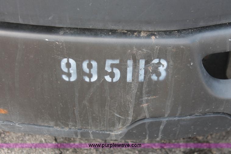 image for item E3281 2006 Ford F150 XL pickup truck