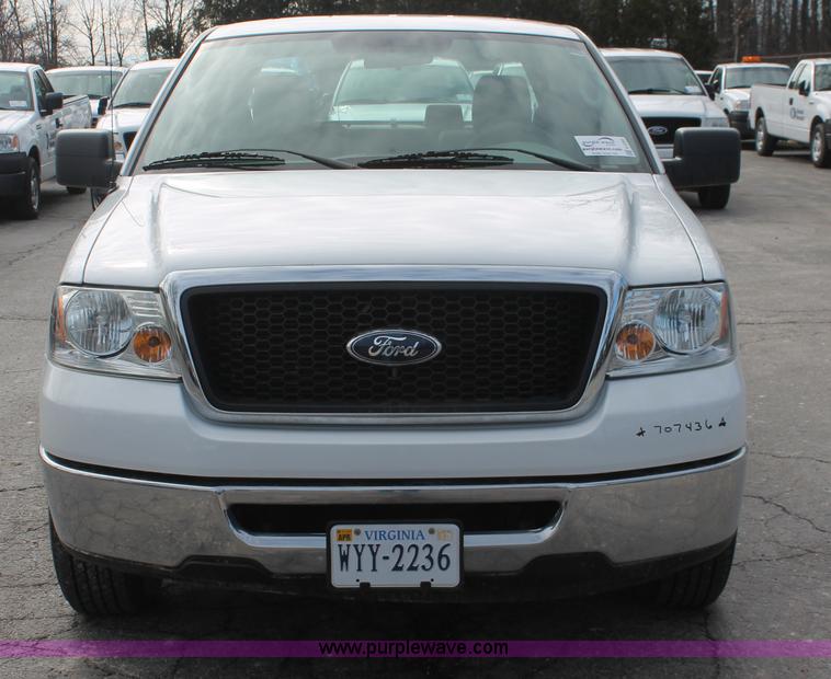 image for item E3282 2007 Ford F150 XLT SuperCab pickup truck