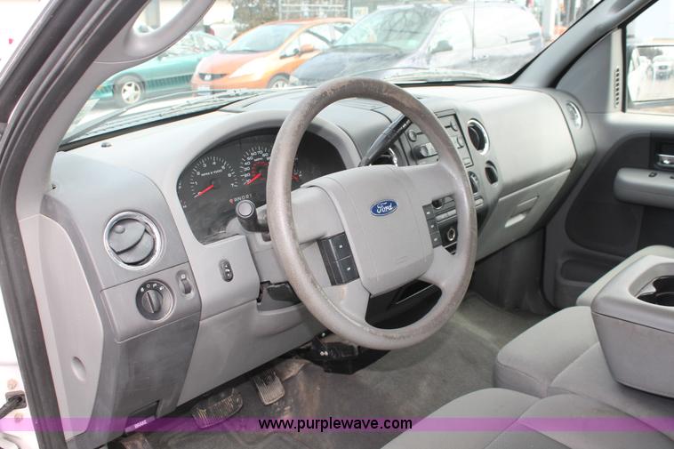 image for item E3282 2007 Ford F150 XLT SuperCab pickup truck