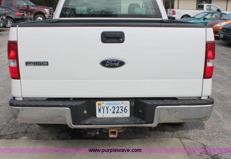 image for item E3282 2007 Ford F150 XLT SuperCab pickup truck