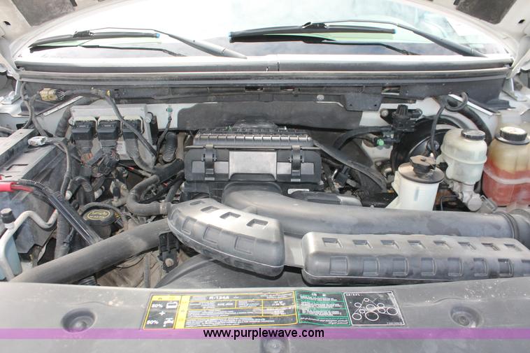 image for item E3283 2004 Ford F150 XLT SuperCrew pickup truck