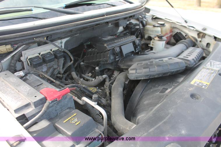 image for item E3283 2004 Ford F150 XLT SuperCrew pickup truck