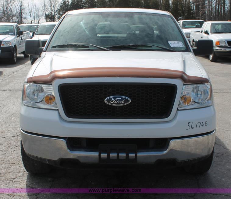 image for item E3284 2005 Ford F150 XLT SuperCab pickup truck