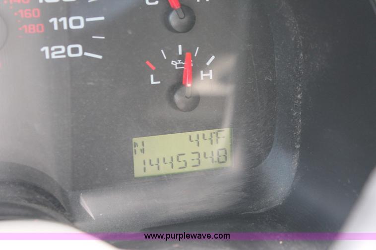 image for item E3284 2005 Ford F150 XLT SuperCab pickup truck