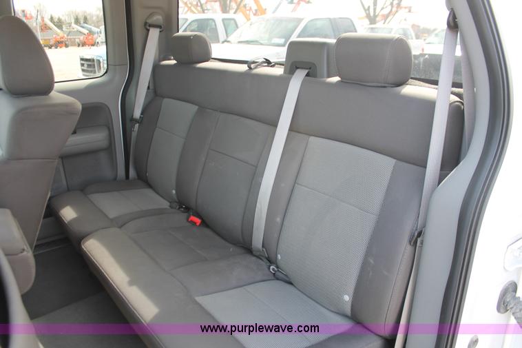 image for item E3284 2005 Ford F150 XLT SuperCab pickup truck