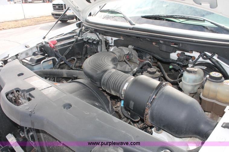 image for item E3284 2005 Ford F150 XLT SuperCab pickup truck