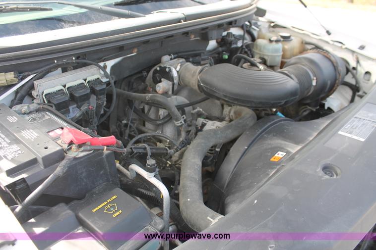 image for item E3284 2005 Ford F150 XLT SuperCab pickup truck