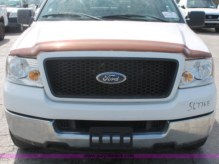 image for item E3284 2005 Ford F150 XLT SuperCab pickup truck