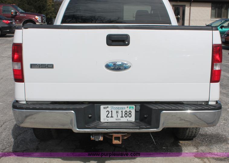 image for item E3284 2005 Ford F150 XLT SuperCab pickup truck