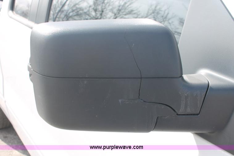 image for item E3284 2005 Ford F150 XLT SuperCab pickup truck