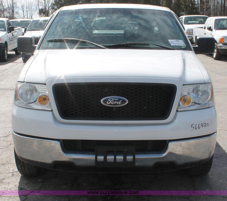 image for item E3285 2005 Ford F150 XLT SuperCab pickup truck