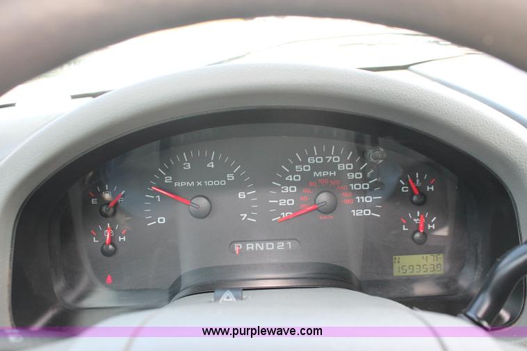 image for item E3285 2005 Ford F150 XLT SuperCab pickup truck