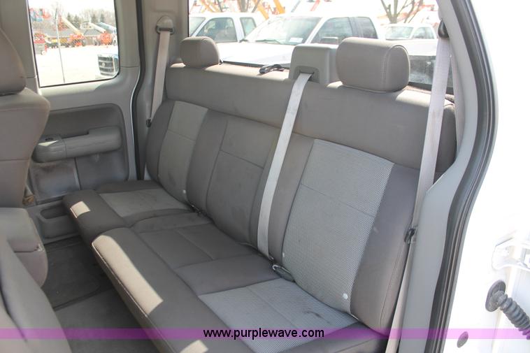 image for item E3285 2005 Ford F150 XLT SuperCab pickup truck