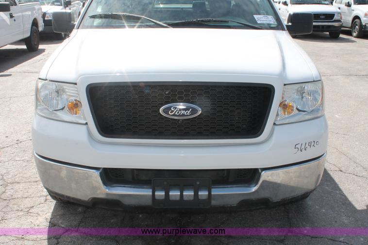 image for item E3285 2005 Ford F150 XLT SuperCab pickup truck