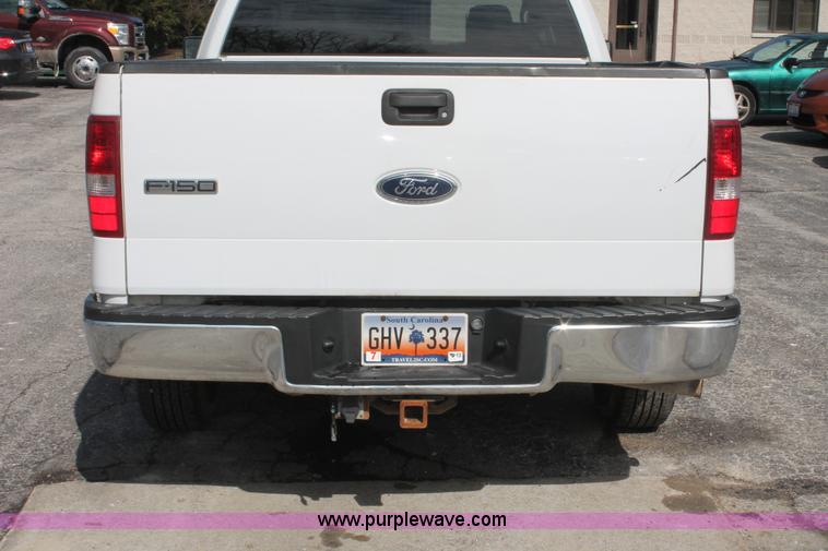 image for item E3285 2005 Ford F150 XLT SuperCab pickup truck