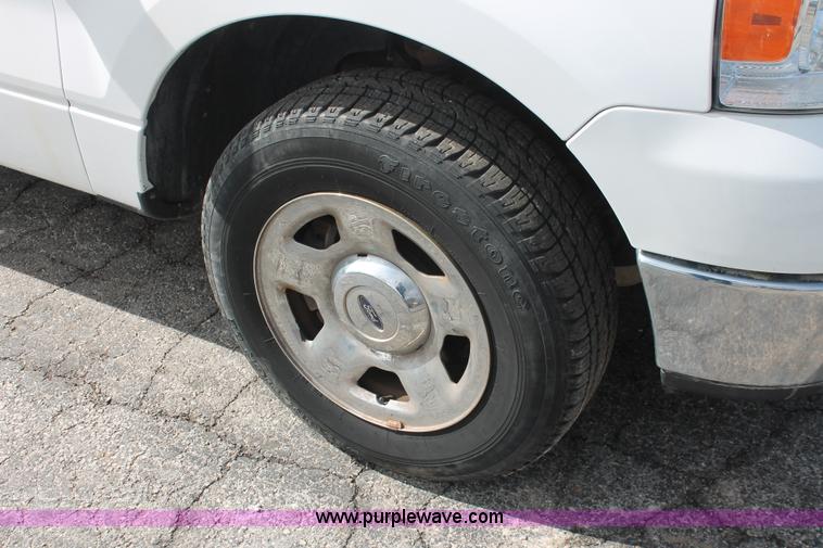 image for item E3285 2005 Ford F150 XLT SuperCab pickup truck