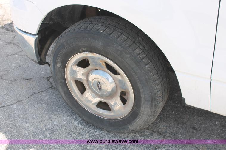 image for item E3285 2005 Ford F150 XLT SuperCab pickup truck