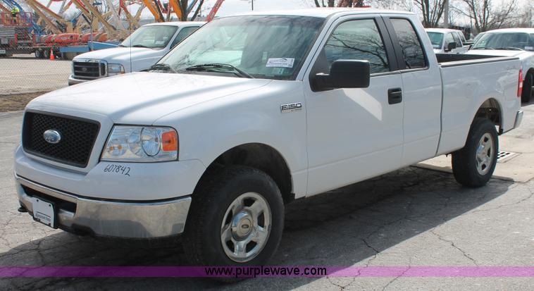 image for item E3286 2006 Ford F150 XLT SuperCab pickup truck