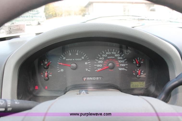 image for item E3286 2006 Ford F150 XLT SuperCab pickup truck