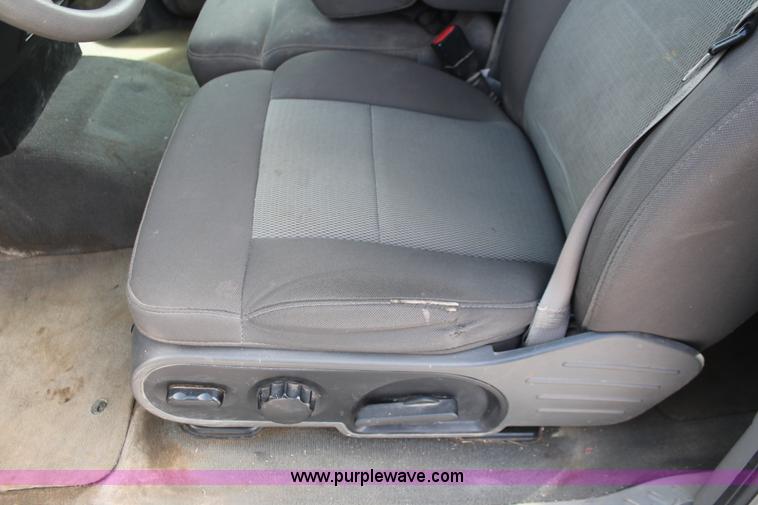 image for item E3286 2006 Ford F150 XLT SuperCab pickup truck