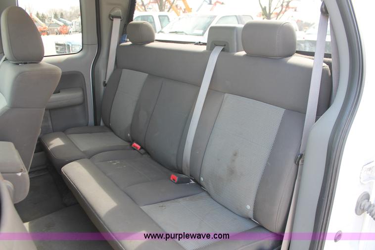 image for item E3286 2006 Ford F150 XLT SuperCab pickup truck
