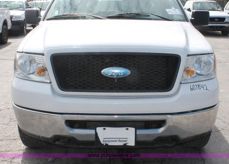 image for item E3286 2006 Ford F150 XLT SuperCab pickup truck