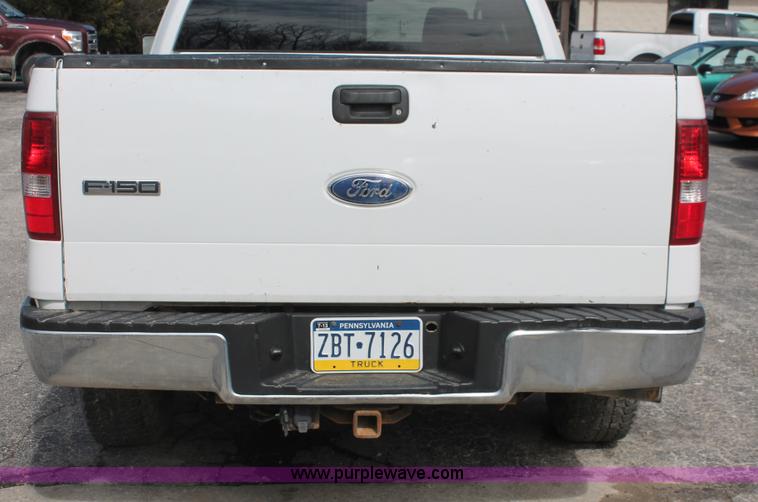 image for item E3286 2006 Ford F150 XLT SuperCab pickup truck
