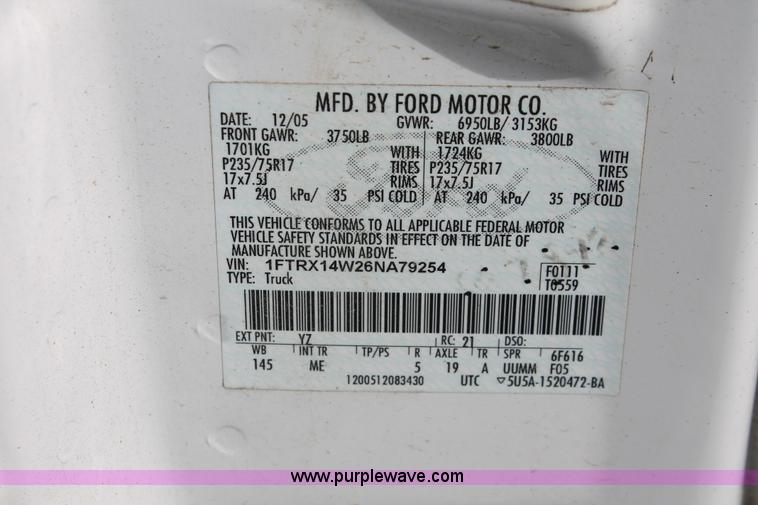 image for item E3286 2006 Ford F150 XLT SuperCab pickup truck