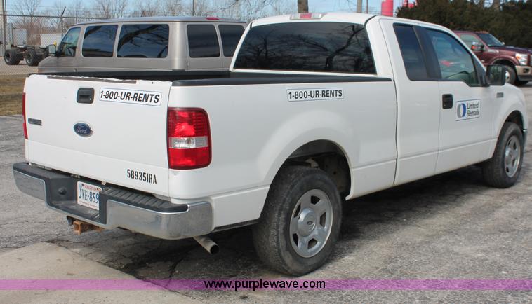 image for item E3287 2005 Ford F150 XLT SuperCab pickup truck