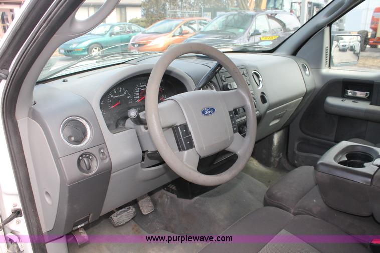 image for item E3287 2005 Ford F150 XLT SuperCab pickup truck