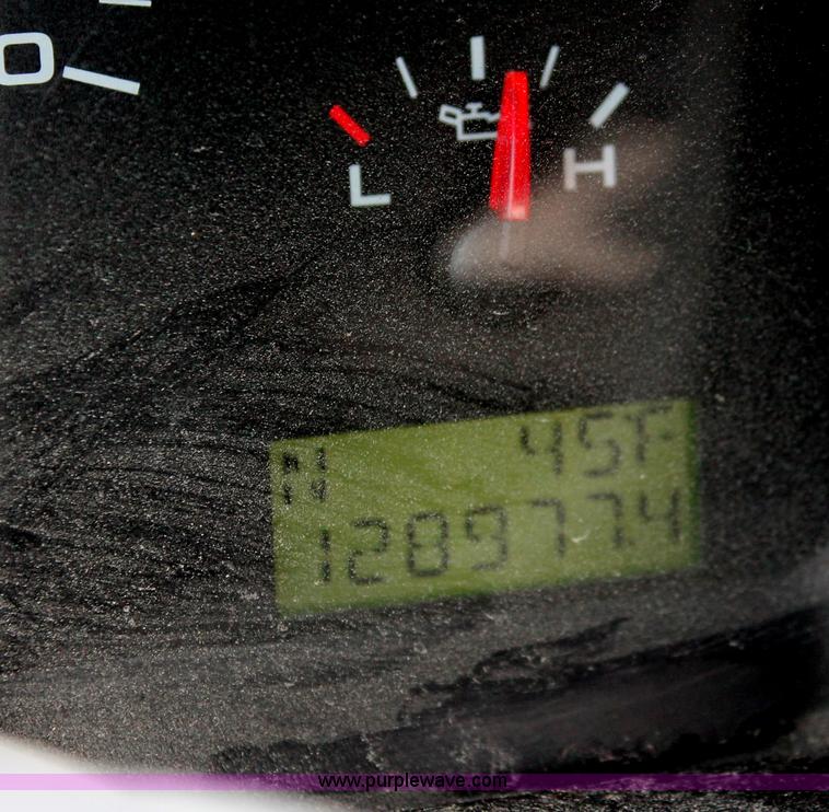 image for item E3287 2005 Ford F150 XLT SuperCab pickup truck