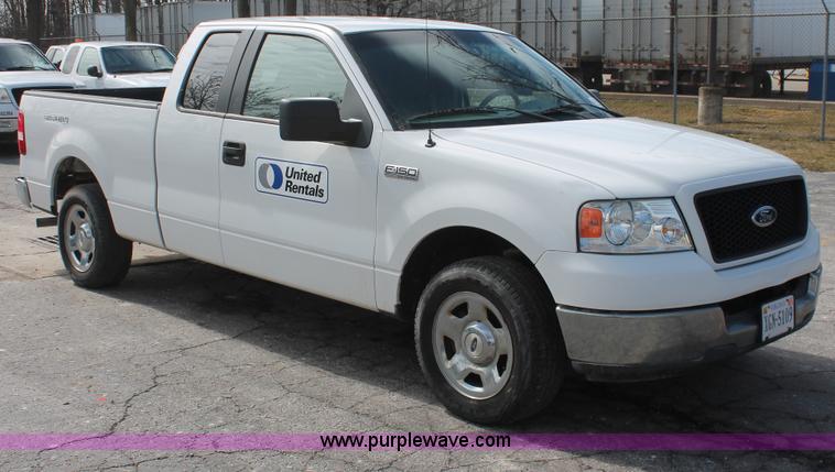 image for item E3288 2005 Ford F150 XLT SuperCab pickup truck