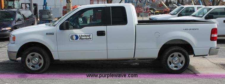 image for item E3288 2005 Ford F150 XLT SuperCab pickup truck