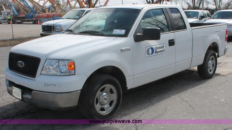 image for item E3288 2005 Ford F150 XLT SuperCab pickup truck