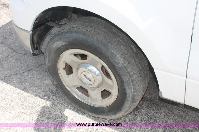 image for item E3288 2005 Ford F150 XLT SuperCab pickup truck