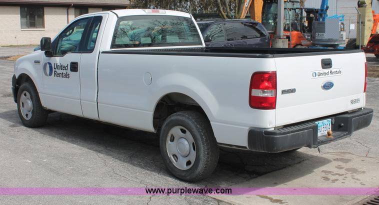 image for item E3289 2006 Ford F150 XL pickup truck